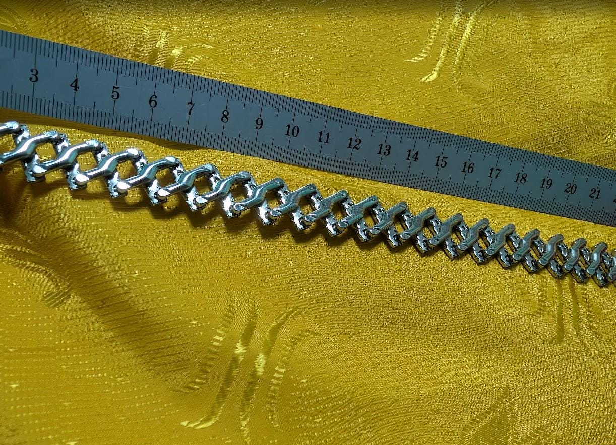 Vintage Pre-Owned BAMBI E4097 Stainless Steel Expansion Watch Band – Japan