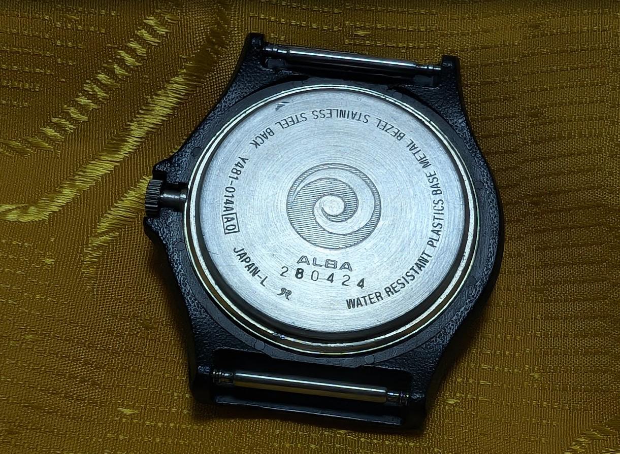Vintage Pre-Owned ALBA Quartz Watch Y481-014A Sports 50 Diver Style Black Dial Rotating Bezel Japan Mens Watch from Seiko .case 37mm.NEW Battery