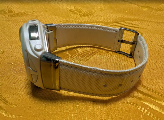 Vintage Pre-Owned Casio Baby-G Wave Ceptor BGT-2001WH White Digital Watch 42mm Read Description New Battery
