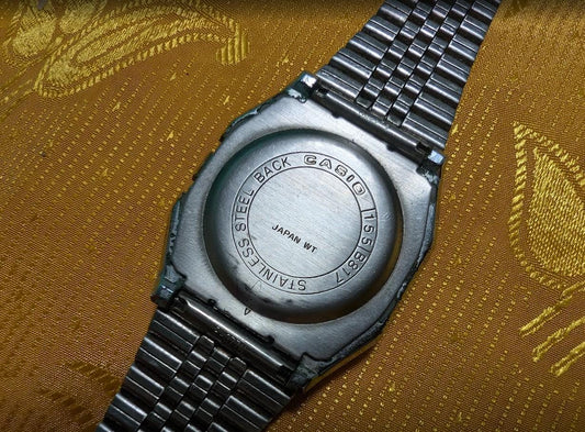 Vintage Pre-Owned Casio 155 B817 Digital Watch 34mm LCD Quartz Japan Stainless Steel Bracelet Retro 1980s Watch