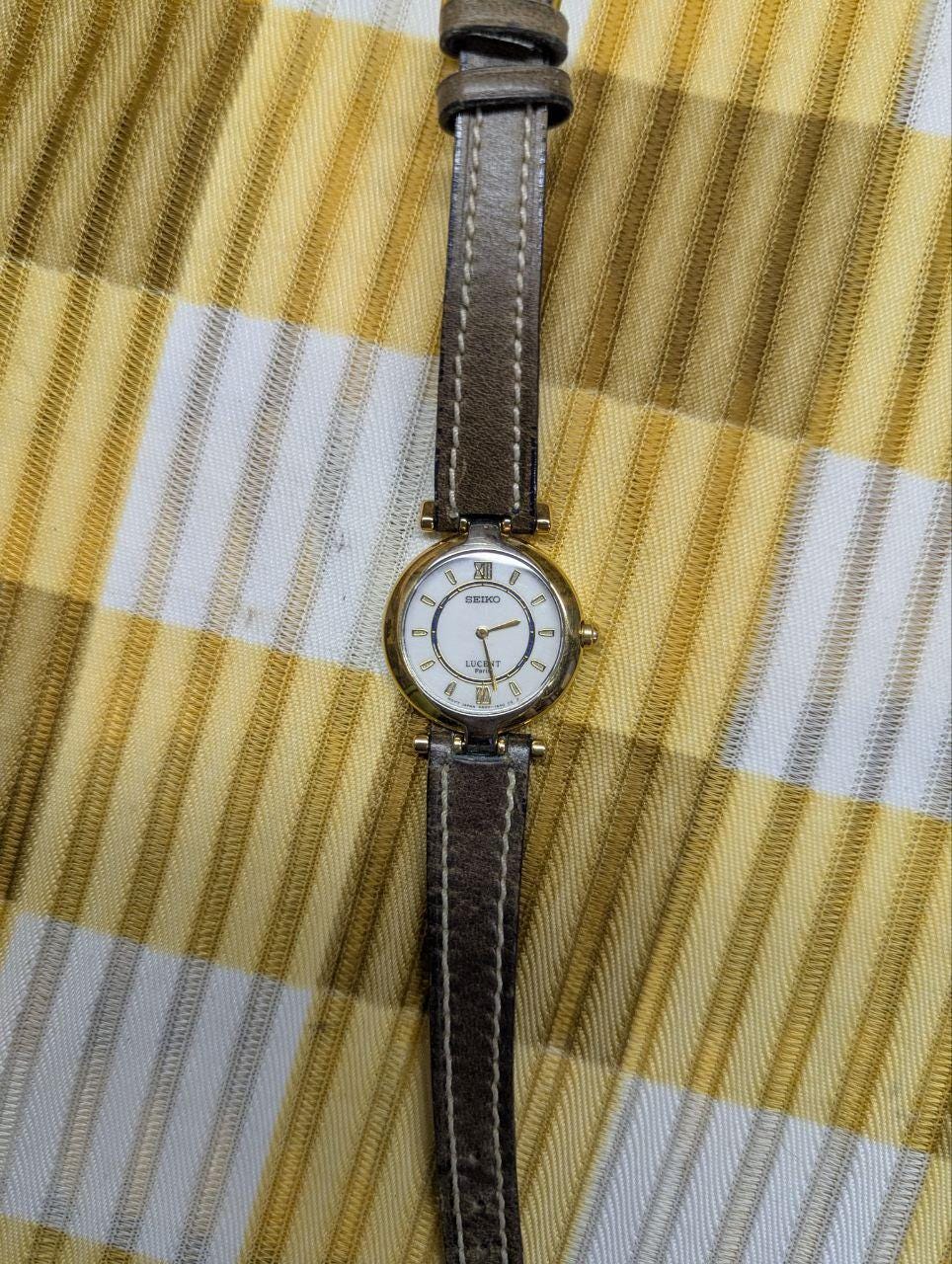 Vintage Pre-Owned Seiko Lucent Paris 4N20-096A Ladies Quartz Watch Gold Tone White Dial Leather Strap Working Dress Watch Japan New Battery