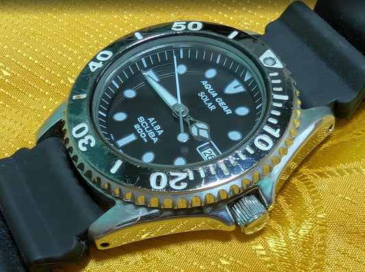 Rare Vintage Pre-Owned ALBA Aqua Gear Solar Scuba V145-0J90 200M Diver Solar Watch Black Dial Rotating Bezel 40mm Japan Runs Great