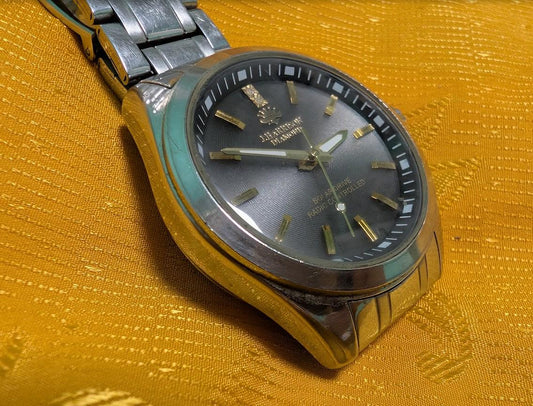 Vintage Pre-Owned Harrison Diamond JH-087 Solar Drive Radio Controlled Watch 42mm Original Bracelet Japan For Repair
