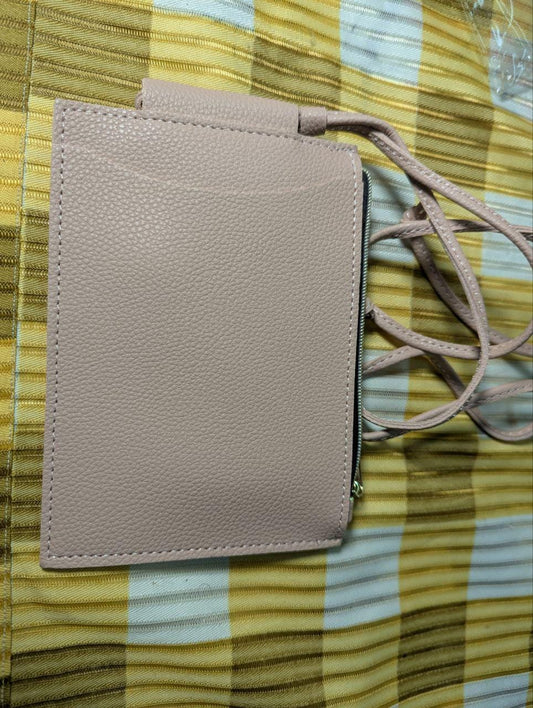 Pre-Owned Kluga Pink Smartphone Neck Pouch, Soft Textured Mini Bag, Zippered Essentials Holder