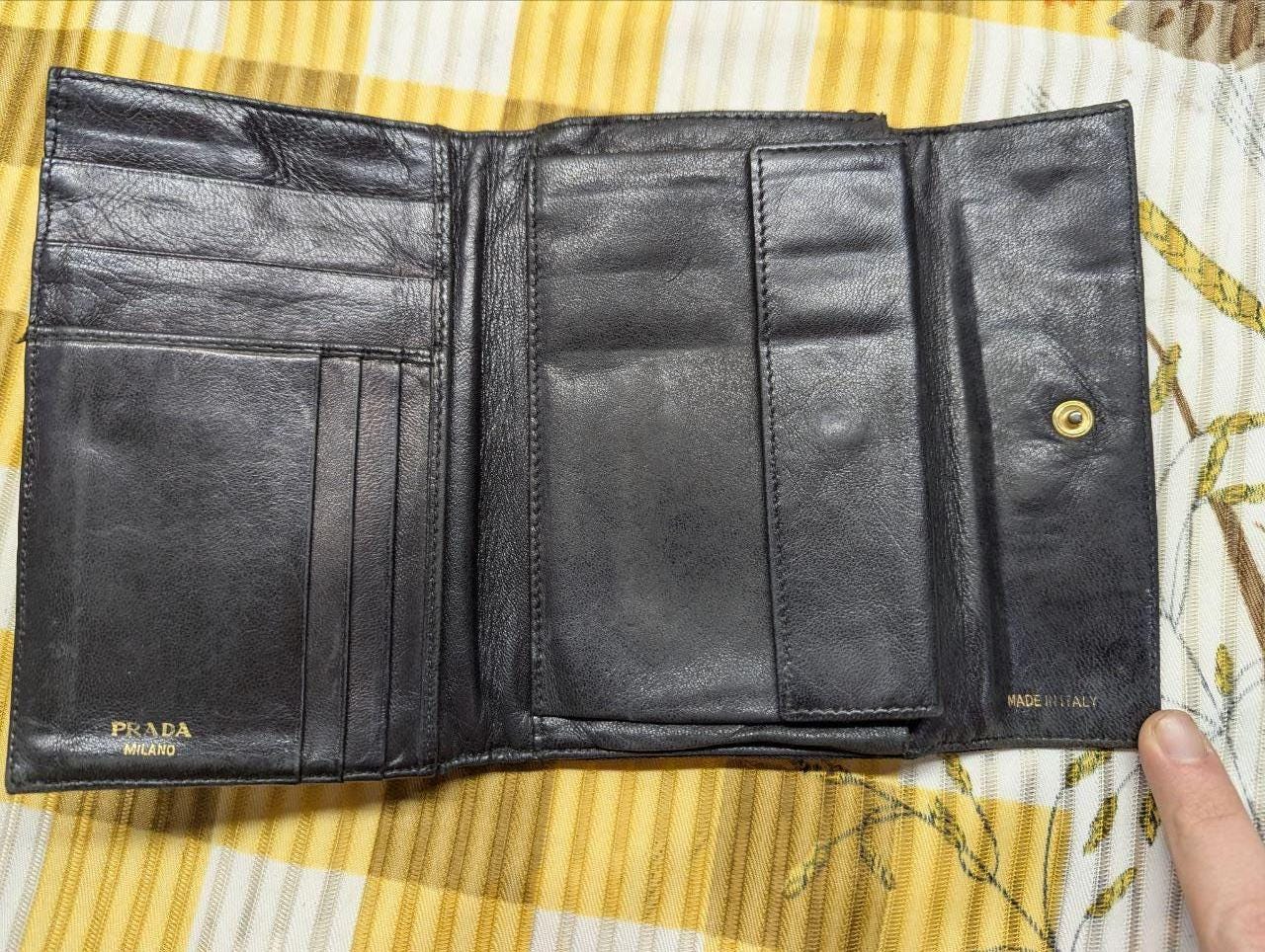 Prada Milano Leather Bifold Wallet Black Vintage Designer Wallet With Snap Closure Made In Italy Authentic Pre Owned