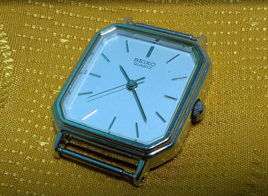 Seiko 7321-5410 Ladies Quartz Watch Japan Working New Battery Jeweled Movement Octagonal Case Vintage Pre-Owned Dress Watch