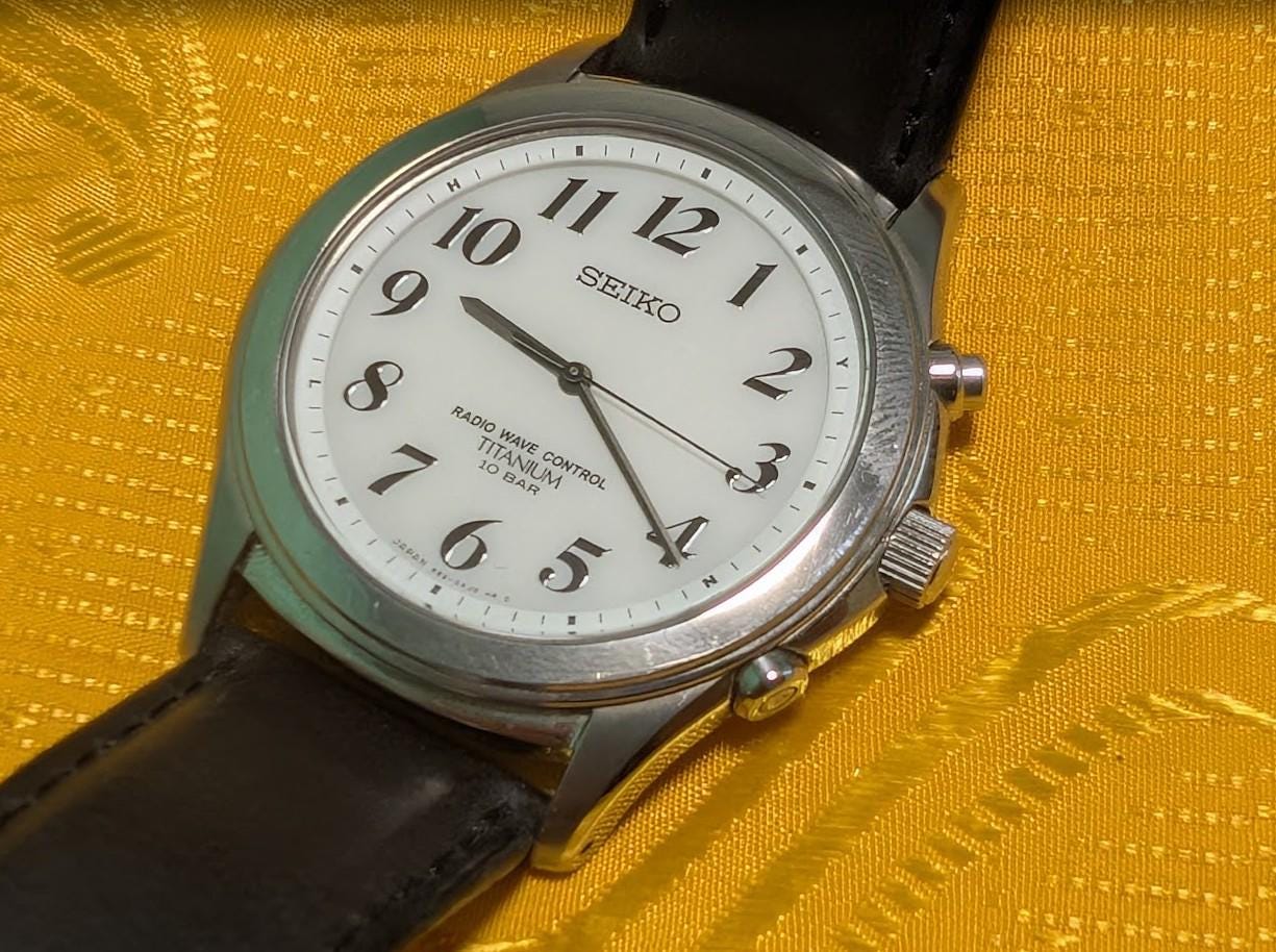Pre-Owned Seiko Radio Wave Control Titanium 5B21-0AD0 JDM Quartz Watch 10 Jewels Japan Rare Titanium Mens Watch Original Strap.New battery.