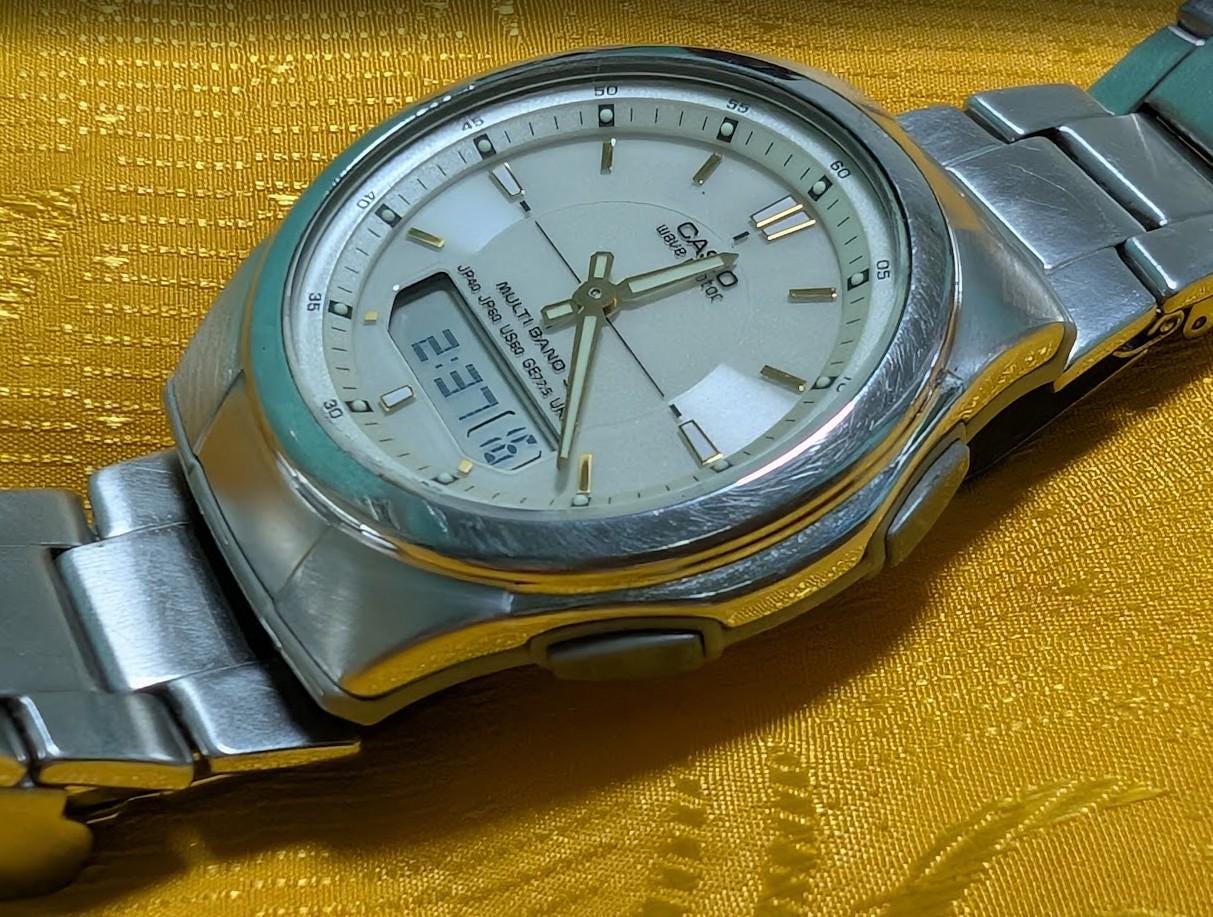 Vintage Pre-Owned Casio Wave Ceptor WVA-M480 Tough Solar Multi Band 5 Radio Controlled Watch