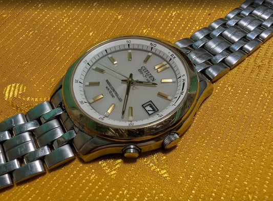 Vintage Pre-Owned Citizen Eco Drive Radio Controlled H415-S055933 Watch 39mm Japan Working Silver Dial Rare