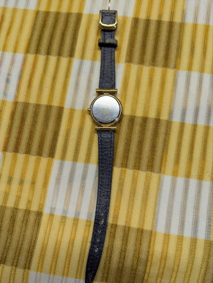 Vintage Pre-Owned Seiko Lucent Paris 4N20-096A Ladies Quartz Watch Gold Tone White Dial Leather Strap Working Dress Watch Japan New Battery