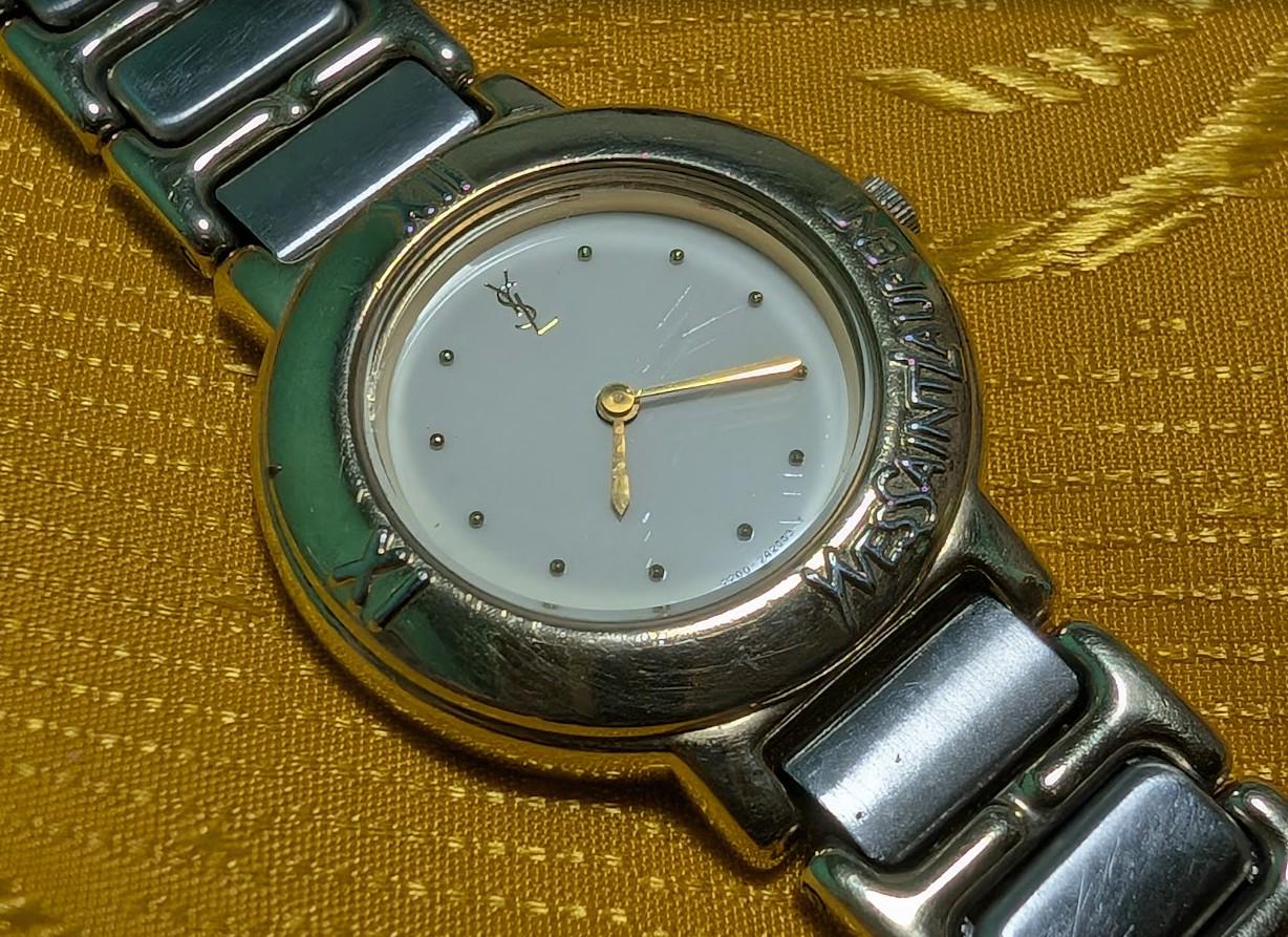 Rare Vintage Pre-Owned Yves Saint Laurent YSL Citizen 2200-229789 Ladies Watch 24mm Japan Working Quartz