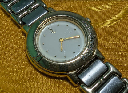 Rare Vintage Pre-Owned Yves Saint Laurent YSL Citizen 2200-229789 Ladies Watch 24mm Japan Working Quartz