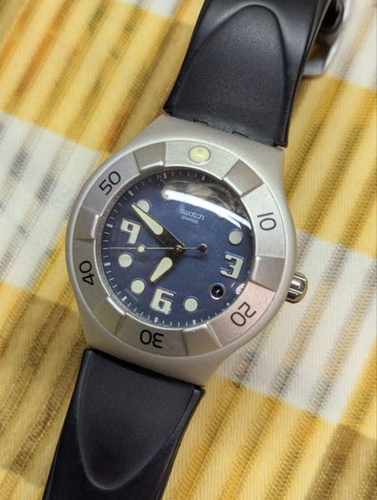 Vintage Pre-Owned 2002 Swatch Irony Scuba 200 Opah Blue YDS4015 Aluminum Quartz Watch Black Strap Swiss Made