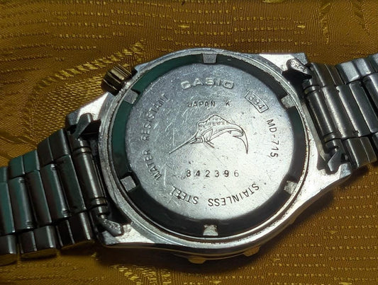 Casio MD-715 Marlin Vintage Pre-Owned Diver Watch 200M WR Steel Bracelet Day Date Quartz Japan. case 35mm.NEW Battery