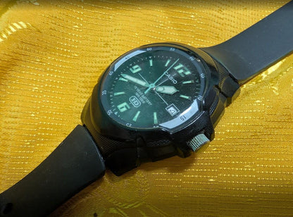 Vintage Pre-Owned Casio MW-600 HD 10 Year Battery WR100M Analog Watch 40mm Black Dial Date Japan Movement Running Video