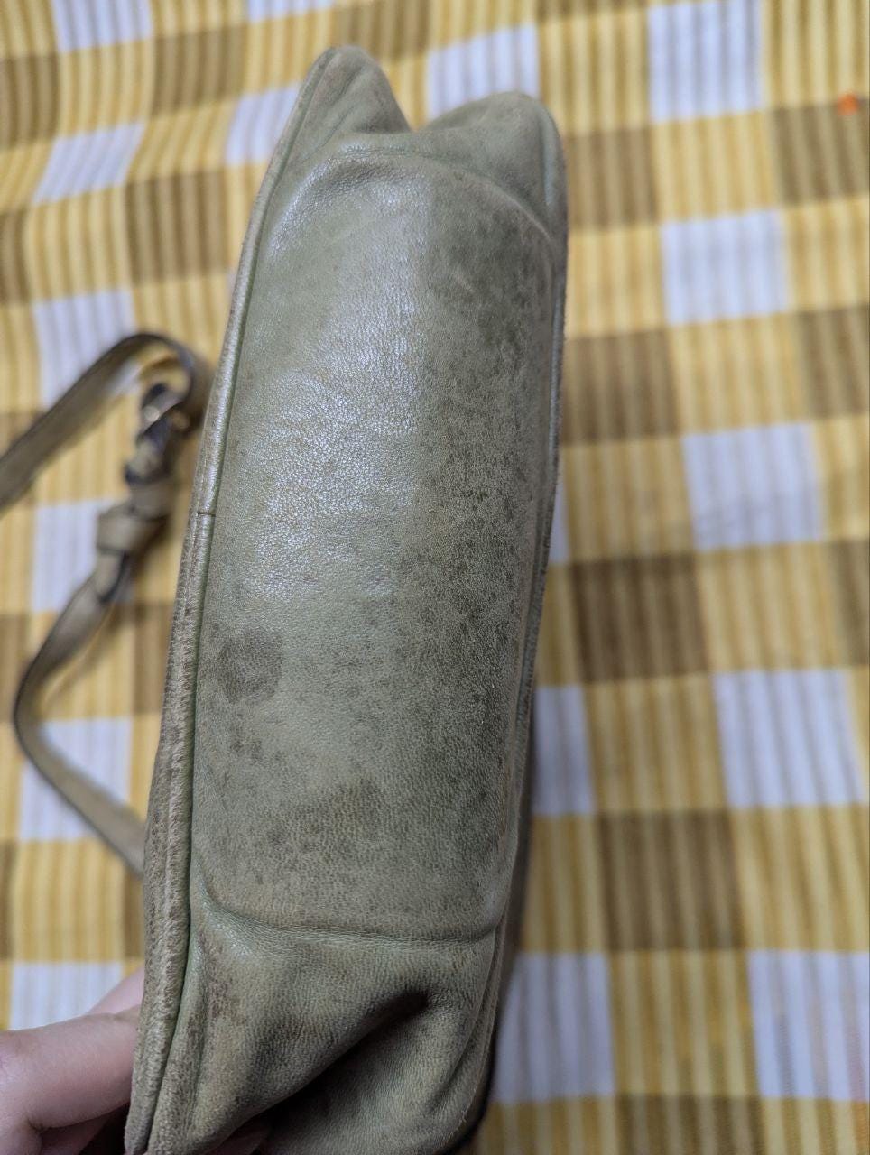 Vintage Pre-Owned Salvatore Ferragamo Leather Crossbody Bag Khaki Green Made in Italy Designer Shoulder Bag