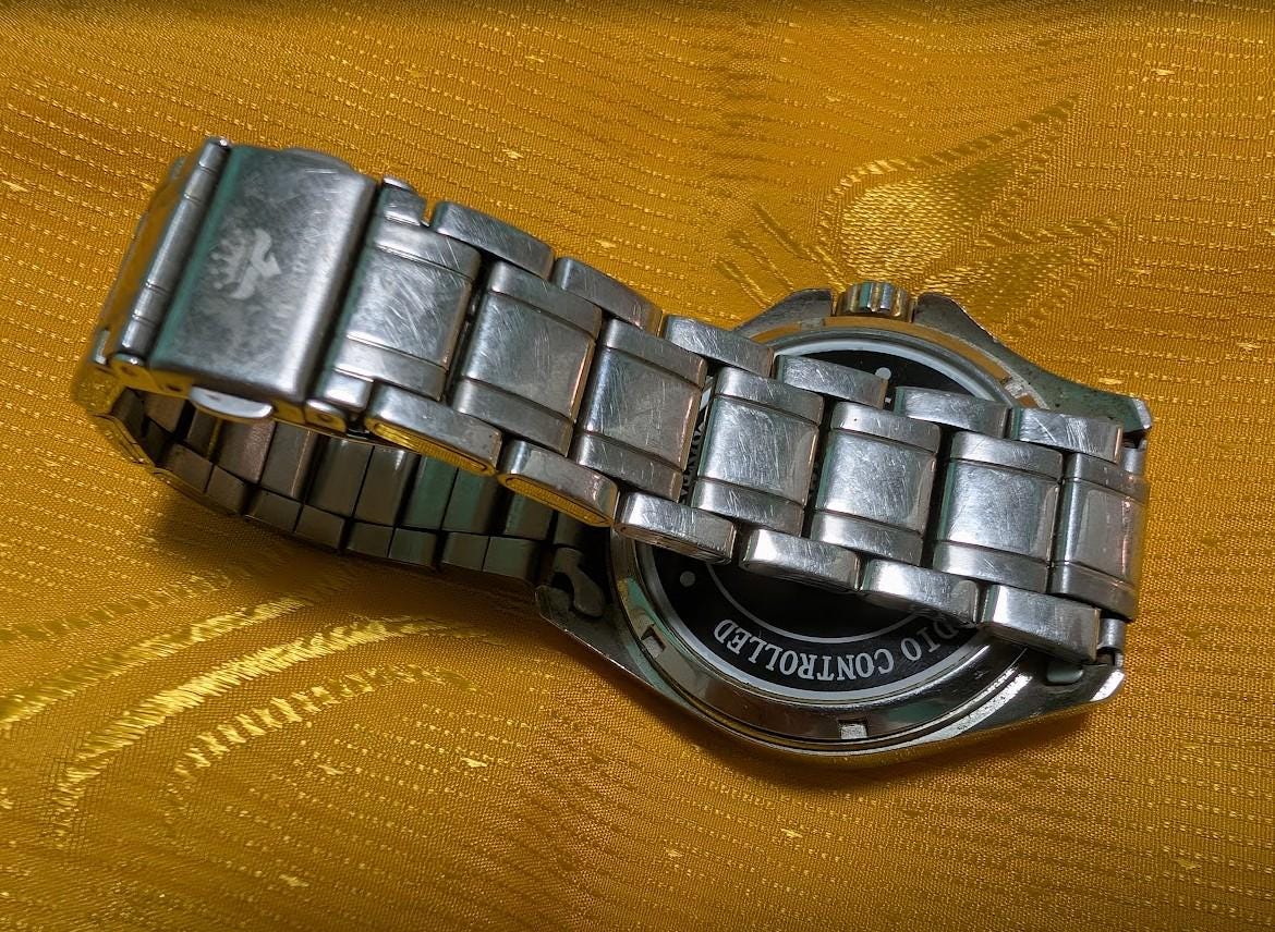Vintage Pre-Owned Harrison Diamond JH-087 Solar Drive Radio Controlled Watch 42mm Original Bracelet Japan For Repair