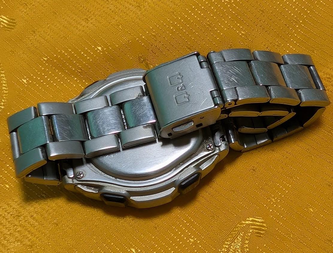 Vintage Pre-Owned QandQ Solarmate P62 Radio Controlled Solar Digital Watch Citizen Japan Retro Steel Watch