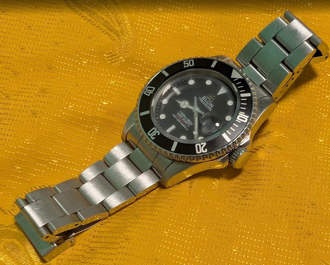 Vintage Pre-Owned Elgin Treasure Diver FK-272 Swiss Quartz Watch 350M Diver Screw Down Crown Jewel Movement 40mm Rare.New battery.