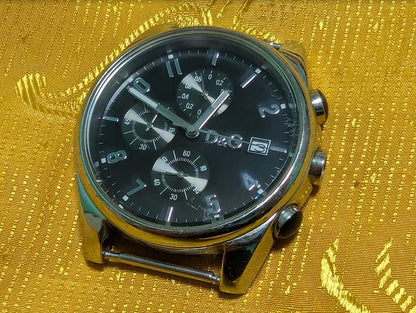 Pre-Owned Dolce Gabbana D&G Time Watch Chronograph Black Dial Mens Watch Stainless Steel Fashion Watch. case 42mm.NEW Battery