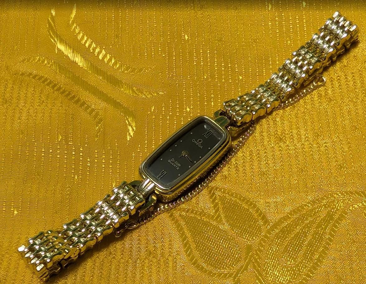 Rare Omega De Ville Quartz 1352 Ladies Watch Gold Tone Bracelet Swiss Vintage Pre-Owned Watch With Warranty Booklet