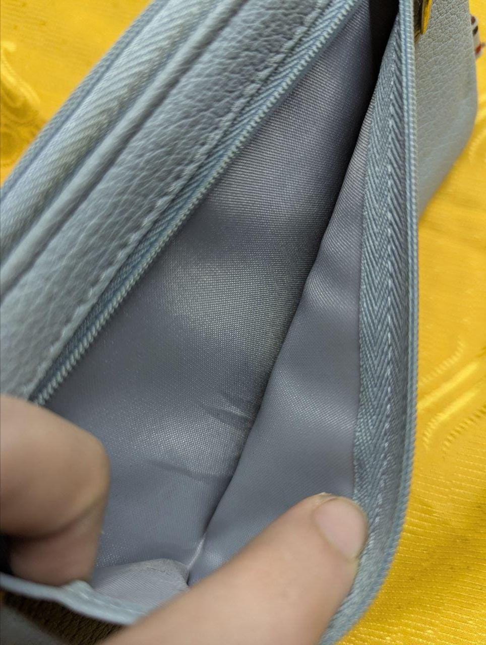 Pre-Owned Authentic Le Coq Sportif Long Wallet, Slim and Lightweight, with L-Zip