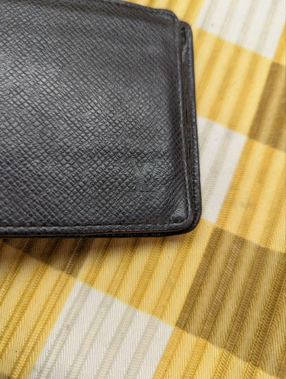 Louis Vuitton Leather Bifold Wallet Black Compact Mens Wallet Designer Wallet Pre Owned Authentic Made in France