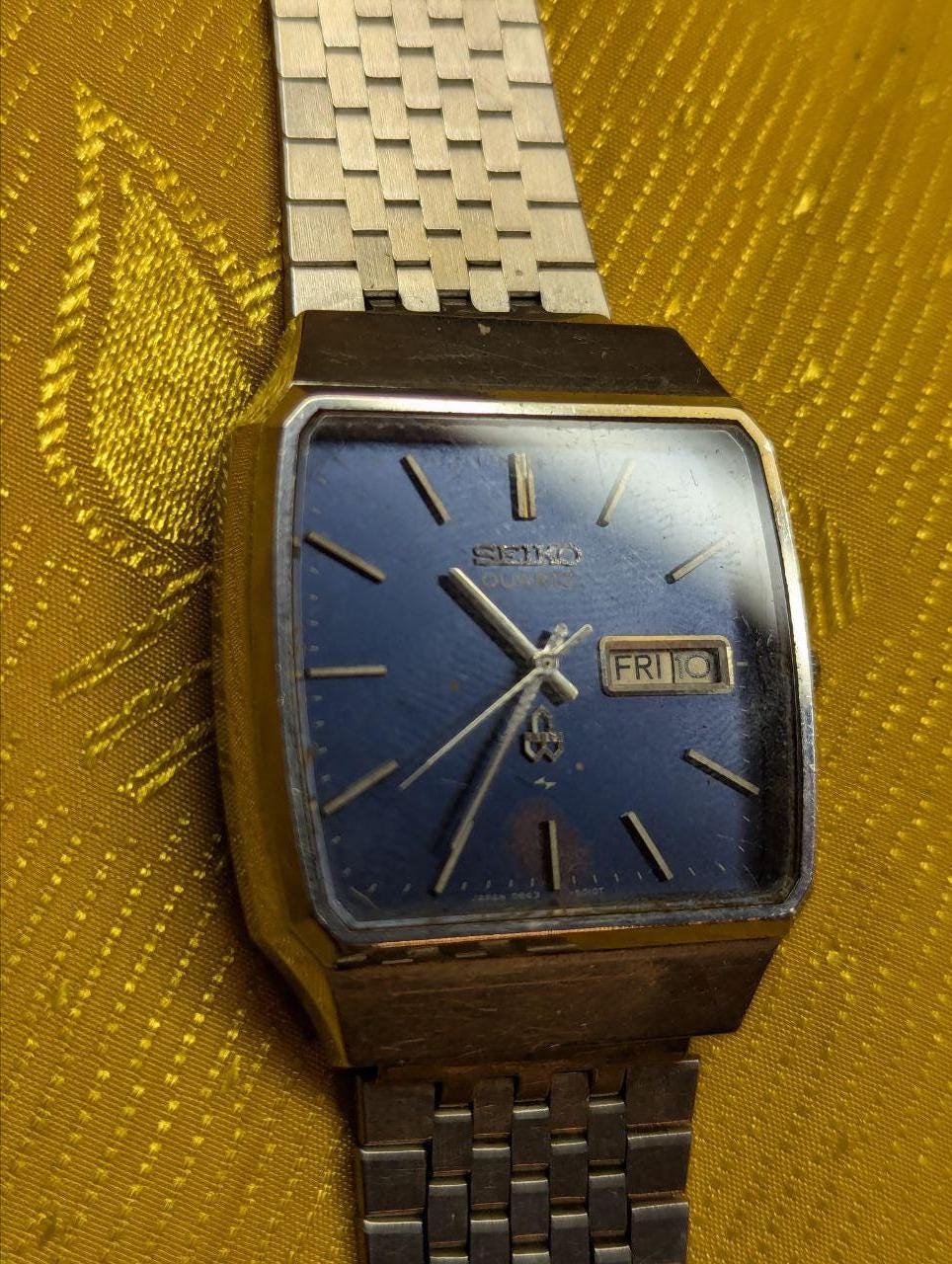 Seiko QUARTZ 0843-5010 Day/Date Vintage Pre-Owned MEN’S WATCH