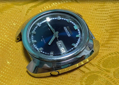 Pre-Owned Rare Seiko 5 Actus 7019-7010 Automatic 21 Jewels JDM Blue Dial Barrel Case 41mm Working