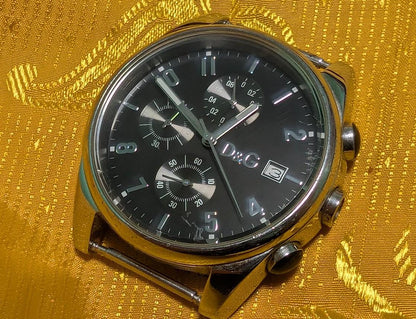 Pre-Owned Dolce Gabbana D&G Time Watch Chronograph Black Dial Mens Watch Stainless Steel Fashion Watch. case 42mm.NEW Battery
