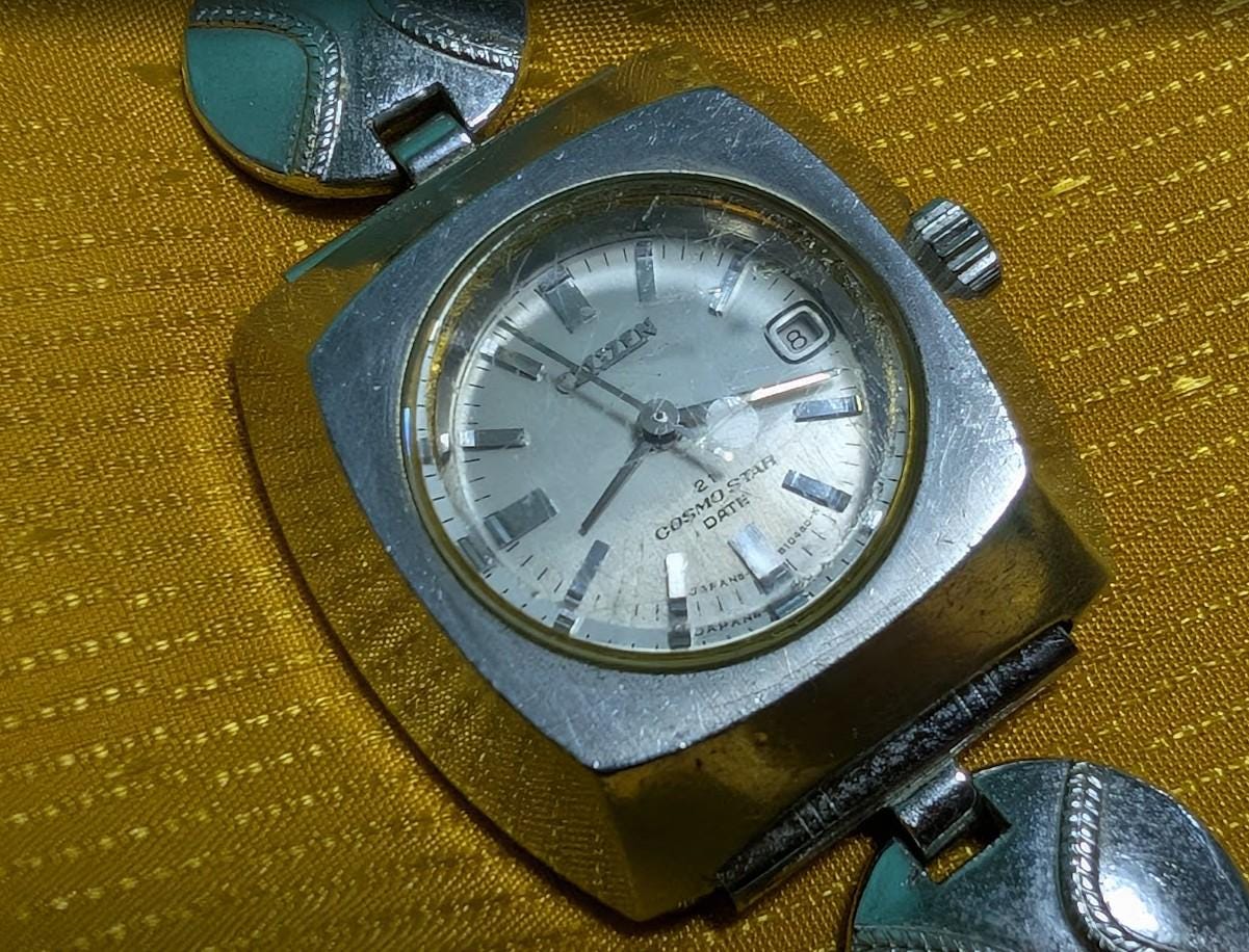 RARE VINTAGE Pre-Owned 1970s Citizen Cosmostar Vintage Women Watch 4 610199 Silver Tone Mechanical Japan Retro Dress Wristwatch Collectible.Case 28mm
