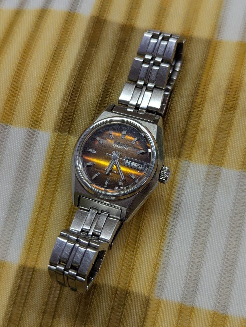 Vintage Pre-Owned Seiko Automatic 2206-0520 Ladies Watch Brown Sunburst Dial Day Date Japan Working