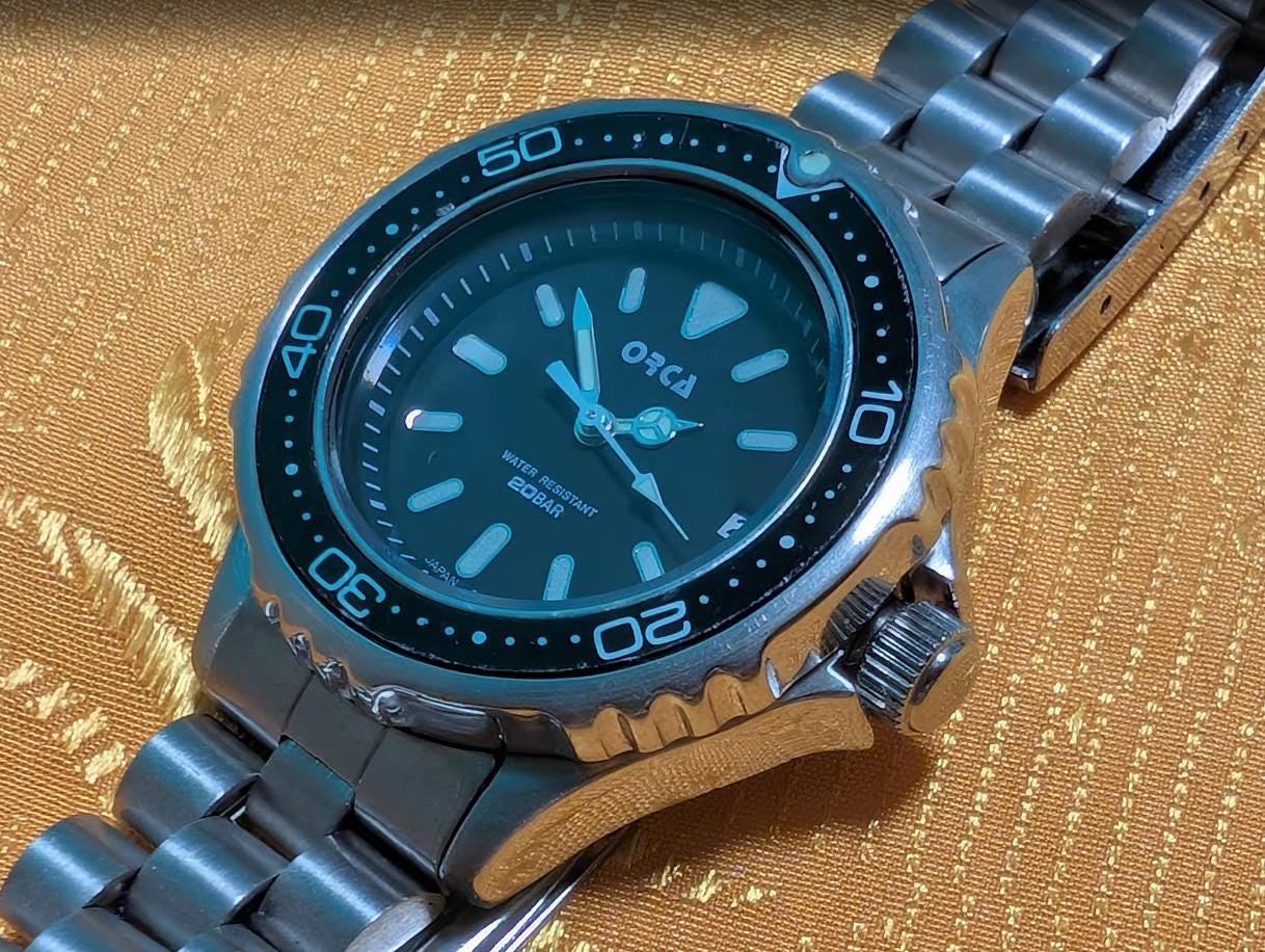 Vintage Pre-Owned ORCA MA-536 Diver Style Watch 20BAR Water Resistant Black Dial Stainless Steel Working 32mm Japan