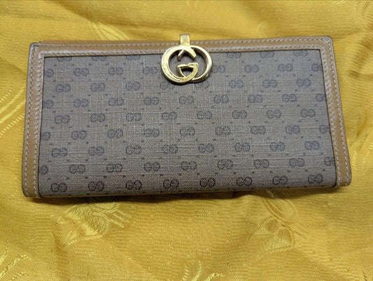 Vintage Pre-Owned Gucci Wallet 1980s GG Monogram Authentic Designer Luxury Wallet Rare Collectible Very Good Condition