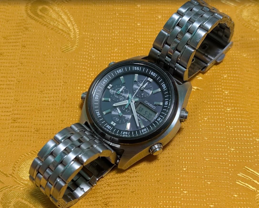 Vintage Pre-Owned Casio Wave Ceptor WVQ-500 Tough Solar Radio Controlled Watch Japan
