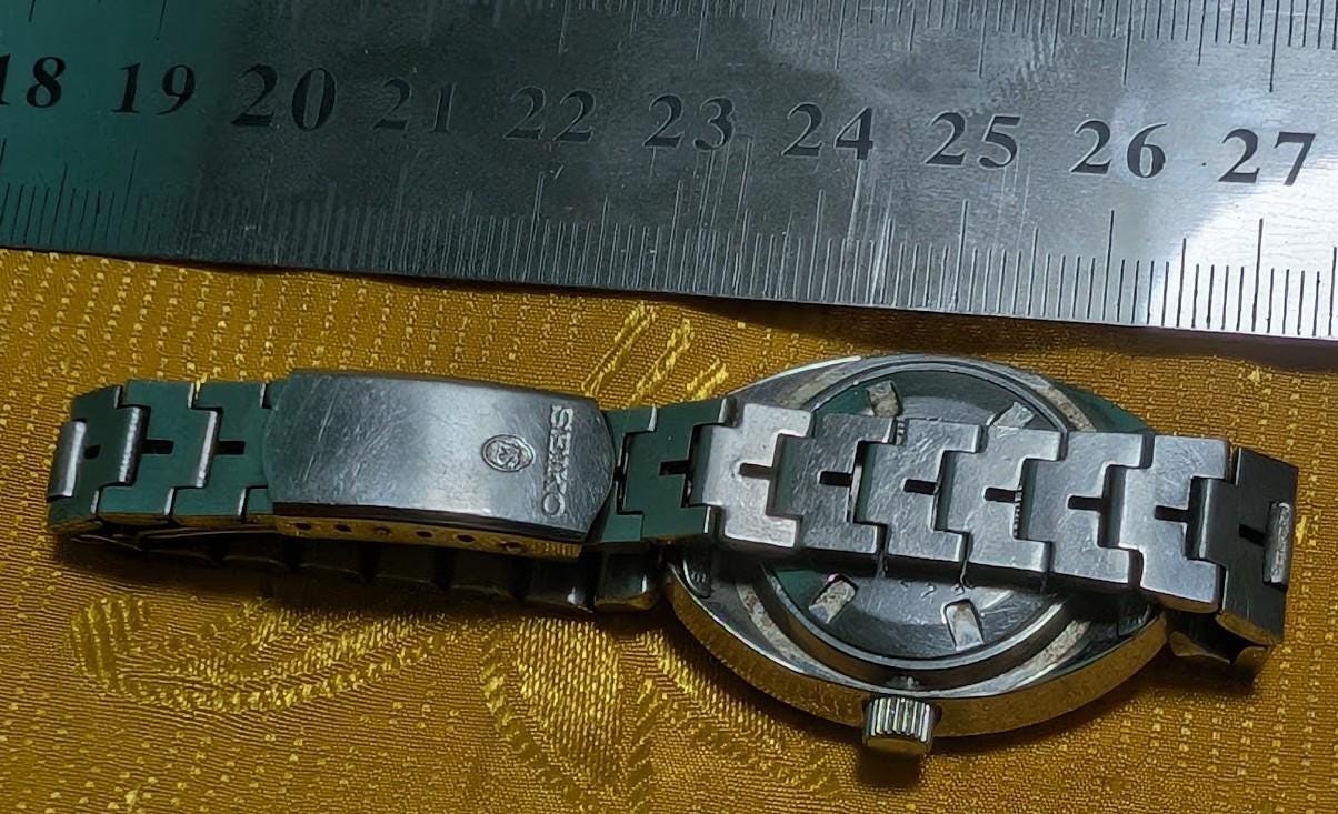 Seiko 2202-0050 Ladies Watch Japan Vintage Pre-Owned Working 21 Jewels Silver Dial Original Bracelet Collectible Timepiece
