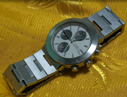 Pre-Owned Rare Trussardi TRD 2075 Chronograph Watch Stainless Steel Mens Watch White Dial Date Watch Designer Watch. case 38mm.NEW Battery