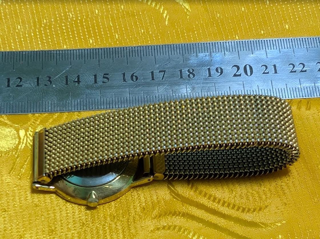Vintage Pre-Owned SEIKO Chariot 2621-0140 Gold Quartz Watch 32mm Stretch Bracelet New Battery Elegant Dress Watch Working Video