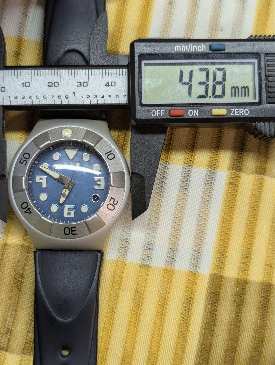 Vintage Pre-Owned 2002 Swatch Irony Scuba 200 Opah Blue YDS4015 Aluminum Quartz Watch Black Strap Swiss Made
