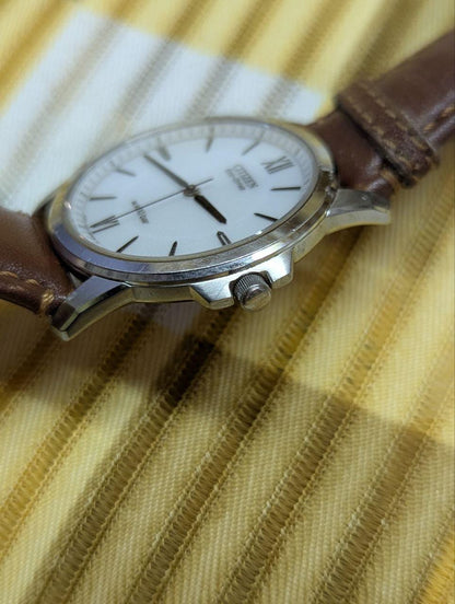Vintage Pre-Owned Citizen Eco-Drive G430-T01093B Watch Japan Movement Roman Dial Brown Leather Strap