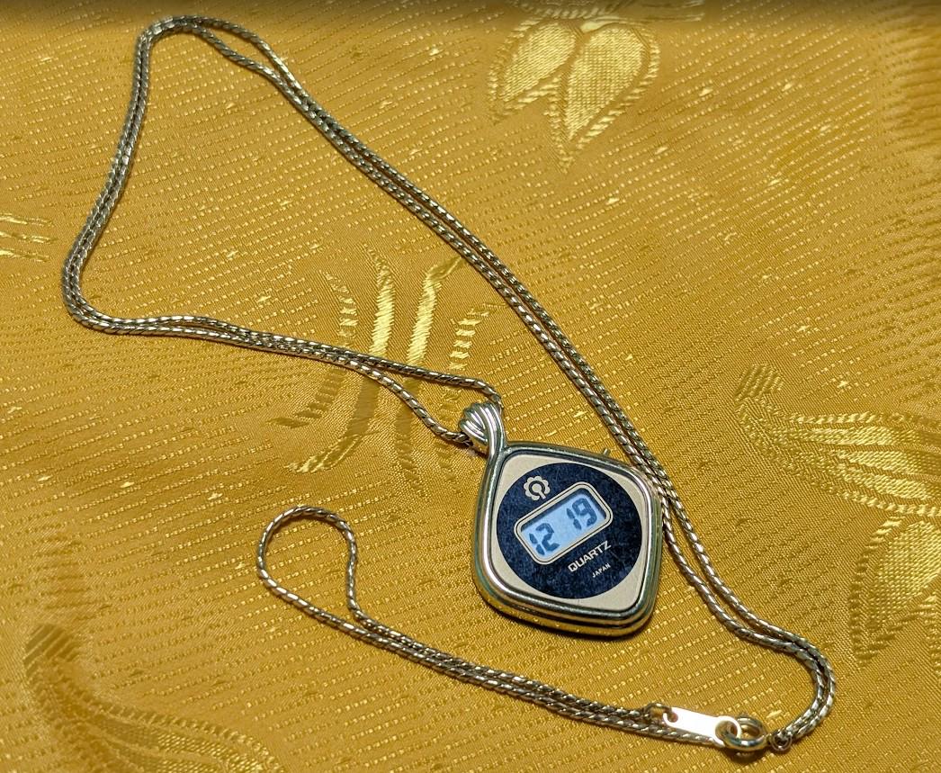 Vintage Pre-Owned Q&Q by Citizen Digital Pendant Watch Necklace Japan Quartz Retro Pocket Style Rare 28mm Working Condition