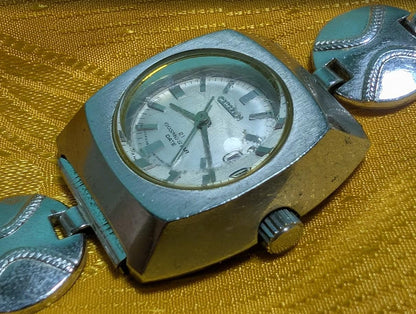 RARE VINTAGE Pre-Owned 1970s Citizen Cosmostar Vintage Women Watch 4 610199 Silver Tone Mechanical Japan Retro Dress Wristwatch Collectible.Case 28mm