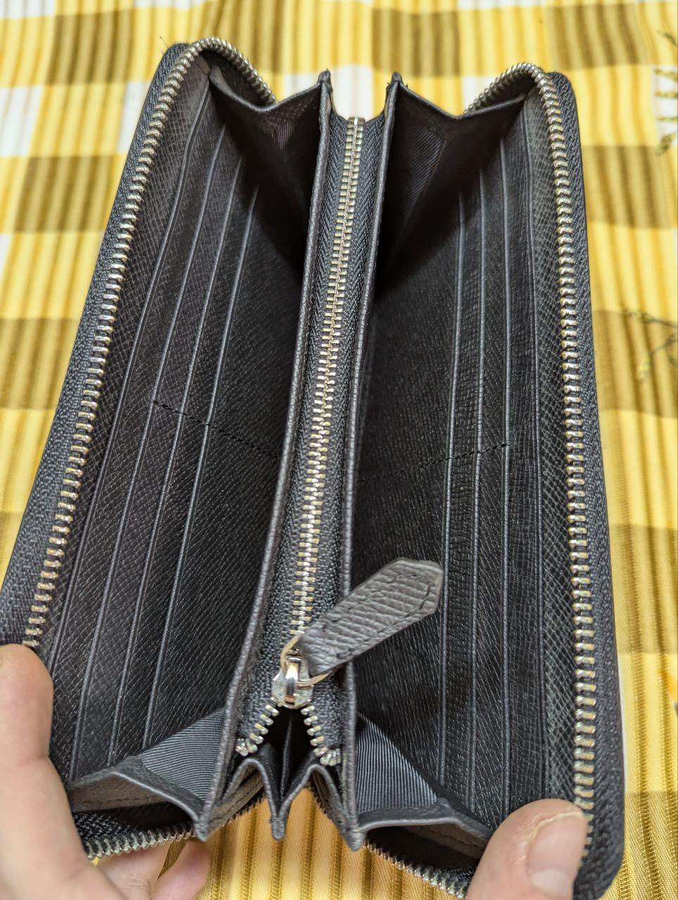 Pre-Owned Peyne Long Men's Leather Carbon Zip Around Wallet Bifold