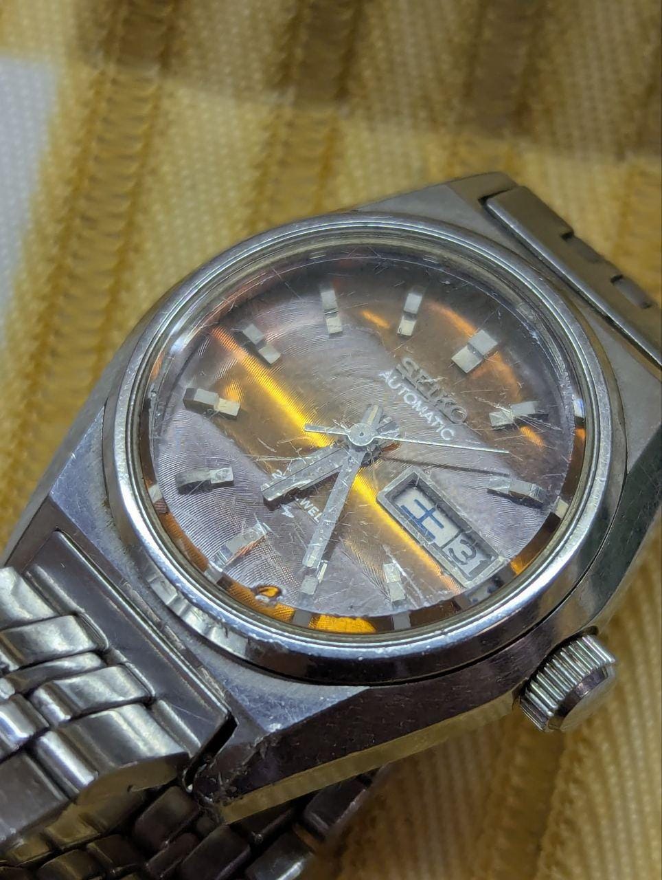 Vintage Pre-Owned Seiko Automatic 2206-0520 Ladies Watch Brown Sunburst Dial Day Date Japan Working