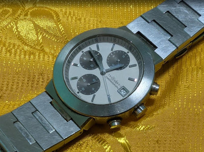 Pre-Owned Rare Trussardi TRD 2075 Chronograph Watch Stainless Steel Mens Watch White Dial Date Watch Designer Watch. case 38mm.NEW Battery