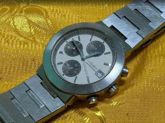 Pre-Owned Rare Trussardi TRD 2075 Chronograph Watch Stainless Steel Mens Watch White Dial Date Watch Designer Watch. case 38mm.NEW Battery