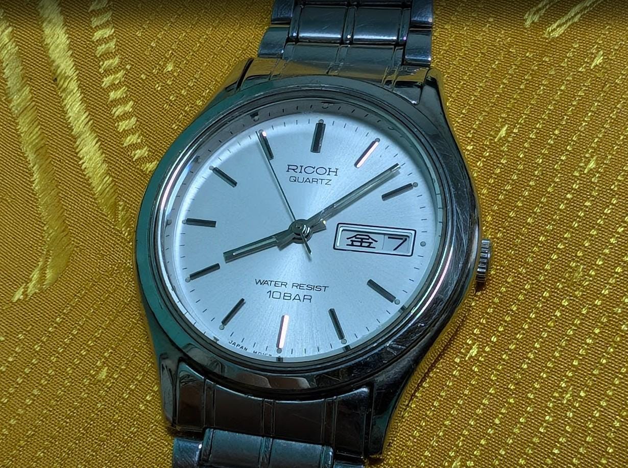 Rare JDM Vintage Pre-Owned Ricoh SM 310-08-21 Quartz 10BAR Japan Day Date Watch 34mm