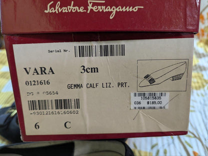 Pre-Owned Salvatore Ferragamo Vara low-heeled bow-detail pumps