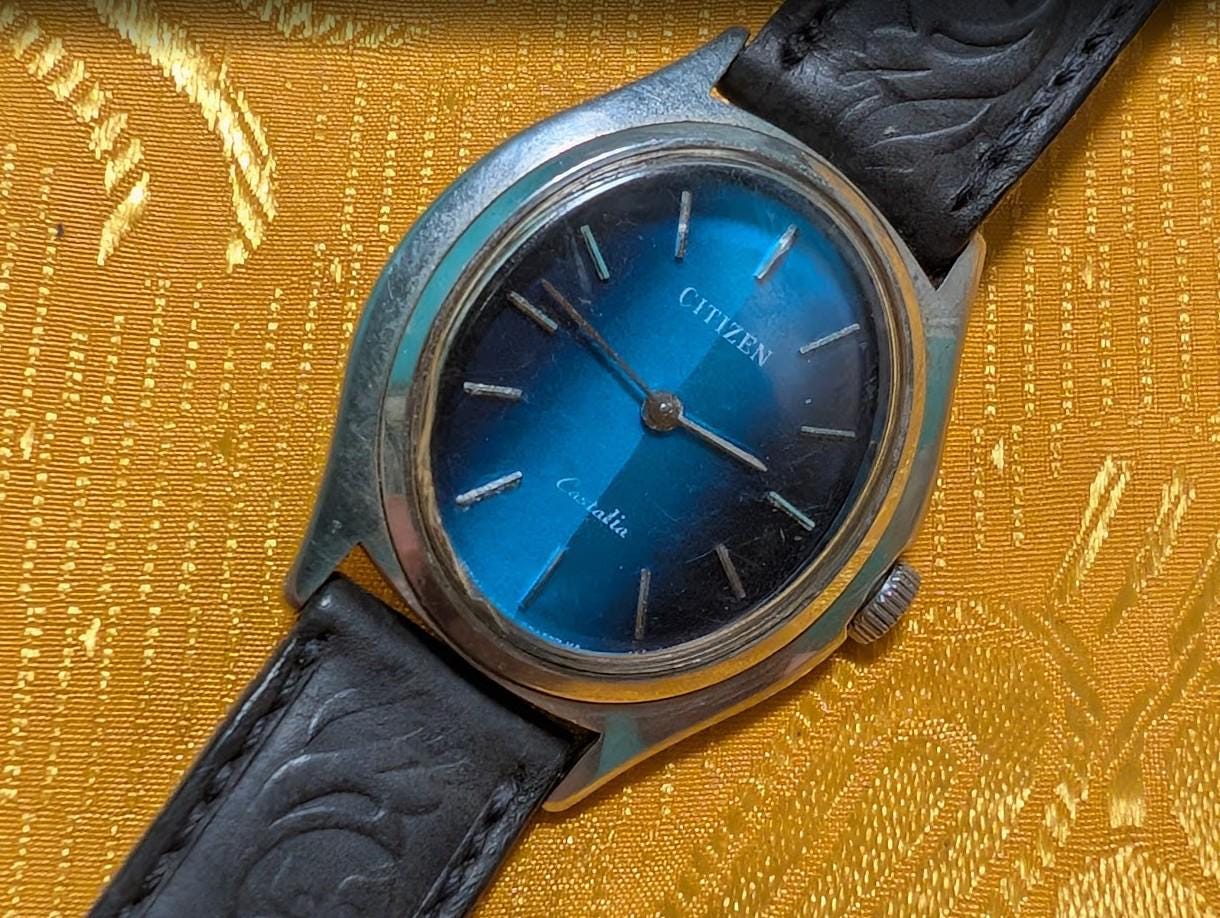 Vintage Pre-Owned Citizen Castalia 6700 Blue Dial Watch 4-674081TA Japan Rare Collectible For Repair Parts 28mm