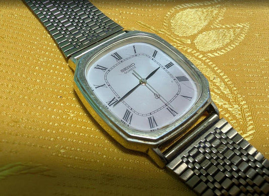 Vintage Pre-Owned Seiko Quartz 6431-5030 Tank Style Watch 30mm New Battery Working